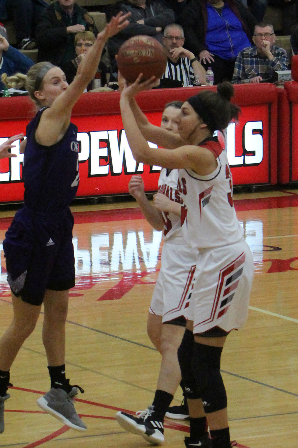 Eau Claire Memorial at Chi-Hi girls basketball 2-8-19